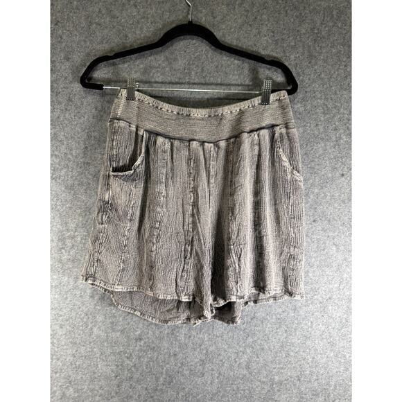 Women Relax Shorts‎ Small Gray Smocked Pull On Front Pocket Vacation Resort NWT - Picture 1 of 7
